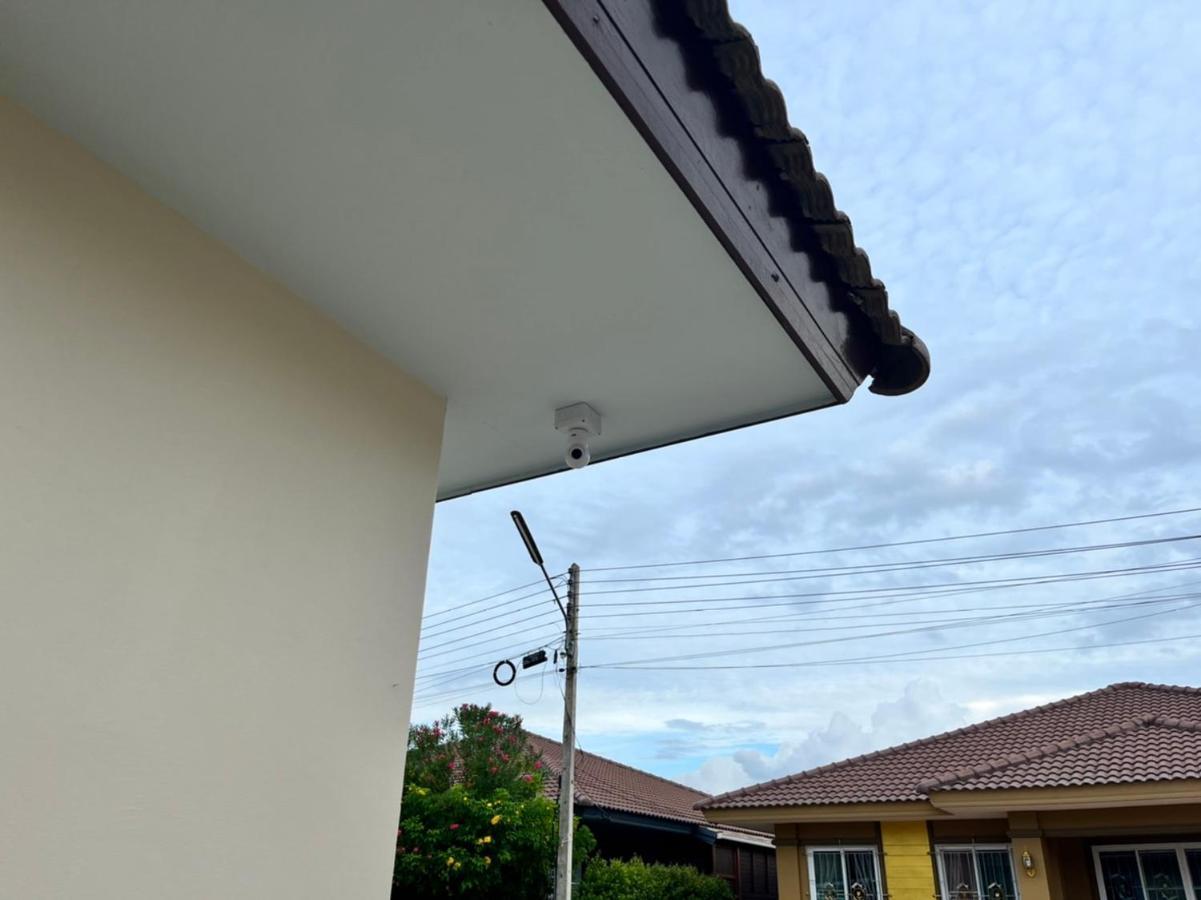 HAPPY SPACE วิลล่าทั้งหลัง 2นอน 2น้ำ ฟรี Wifi จอดรถ นครพนม ภายนอก รูปภาพ
